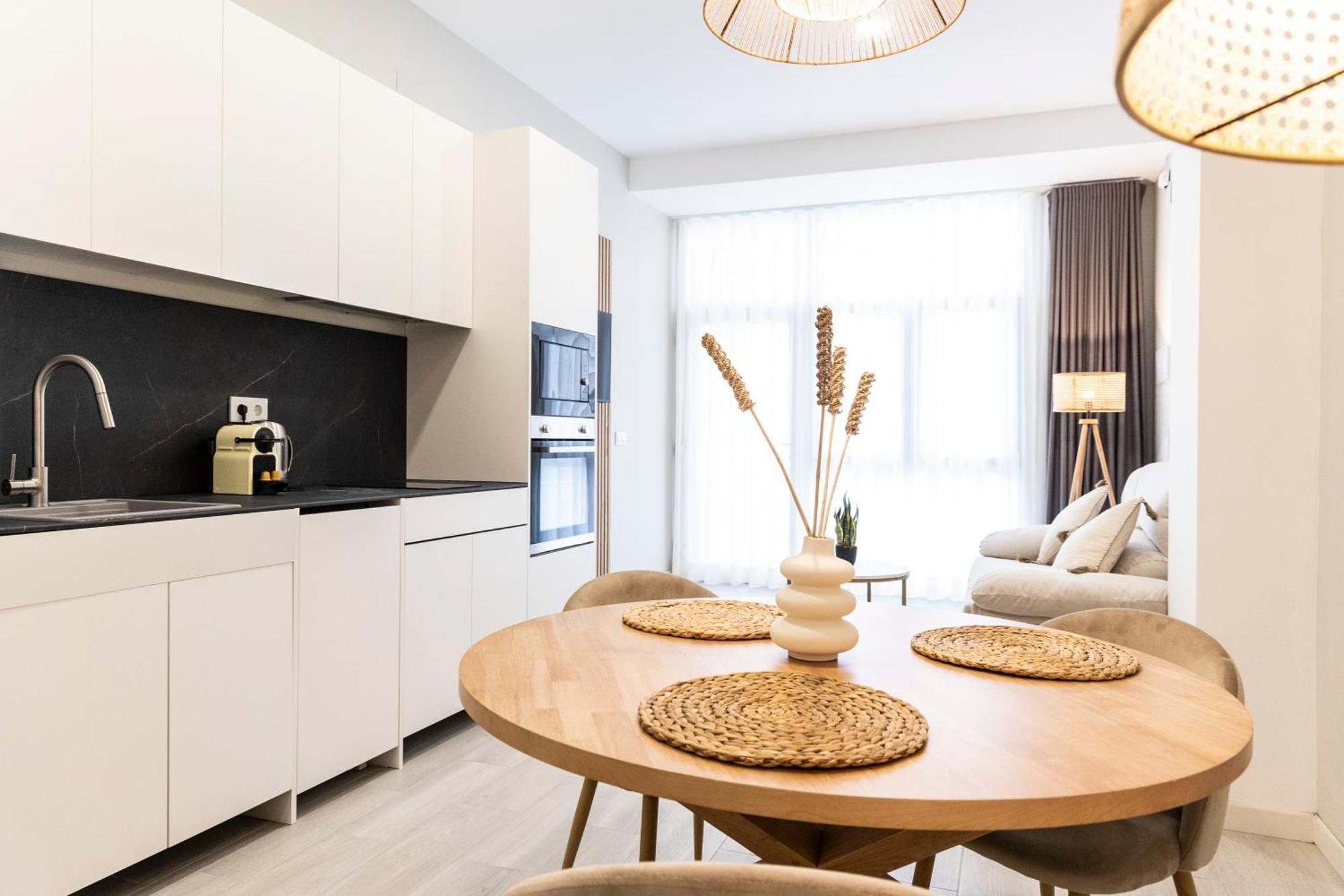 Favara Suites A By Concept Flats Валенсия Экстерьер фото