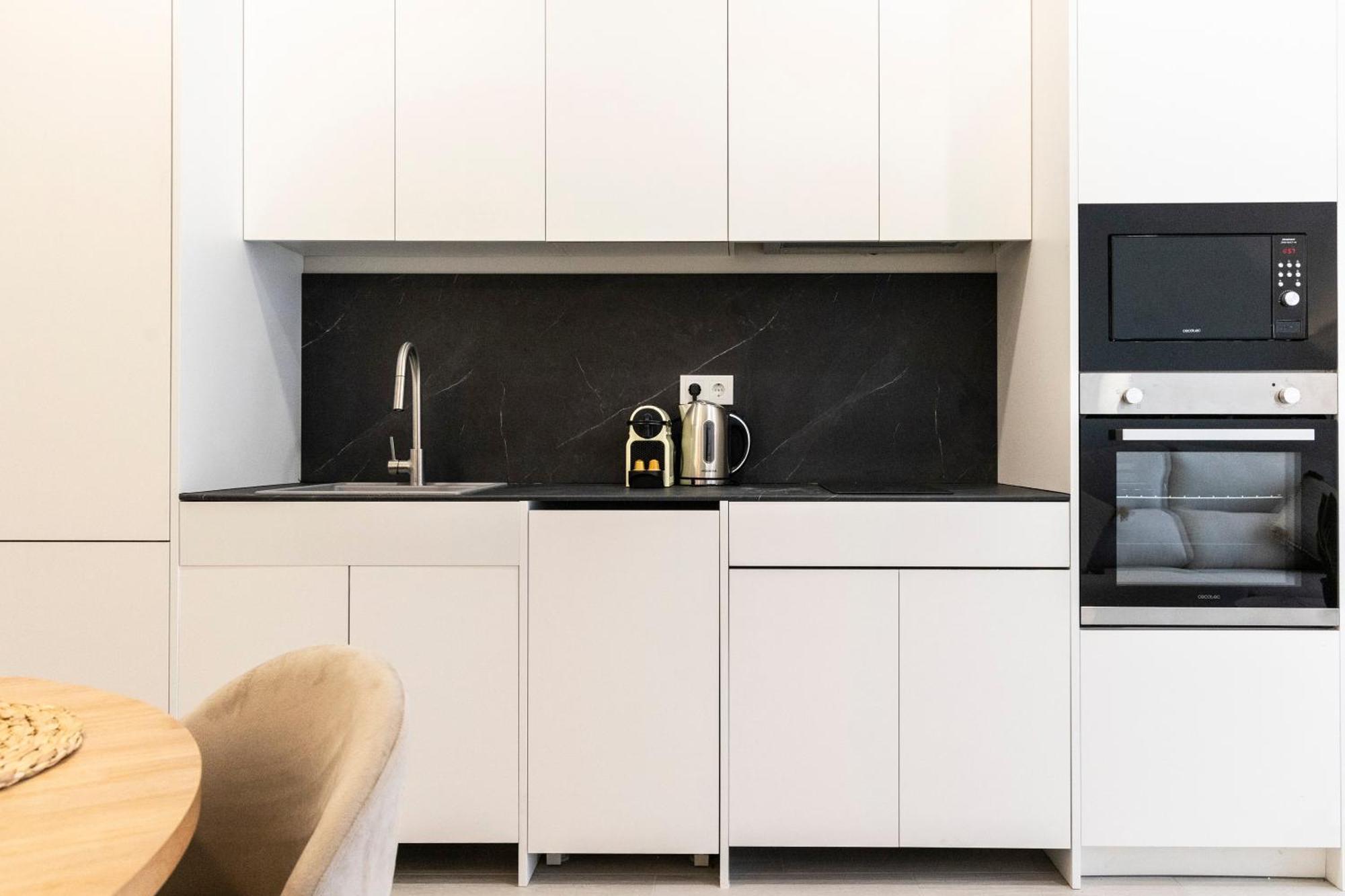 Favara Suites A By Concept Flats Валенсия Экстерьер фото
